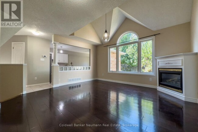 Building Photo - 67 Gaw Crescent