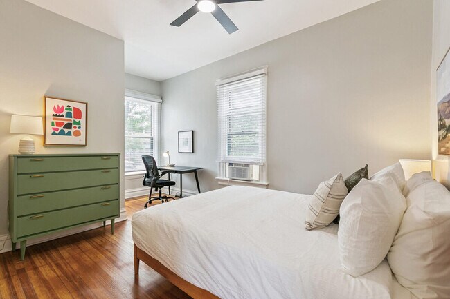 Building Photo - 2619 E 12th Ave