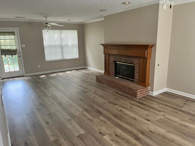 Foto del edificio - 3BR/ 2.5BA home off Cedar Bluff