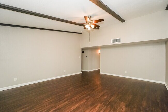 Foto del edificio - 7709 Landmark Ridge St