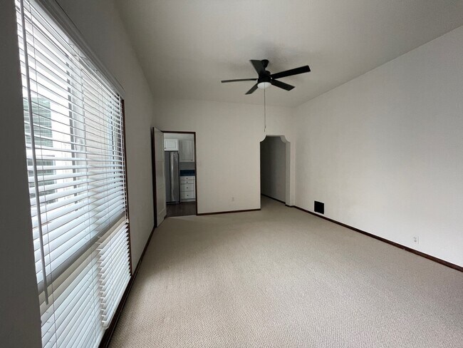 Building Photo - 6413 Orange St