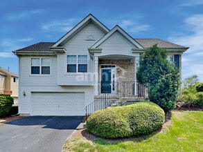 617 Lincoln Station Dr