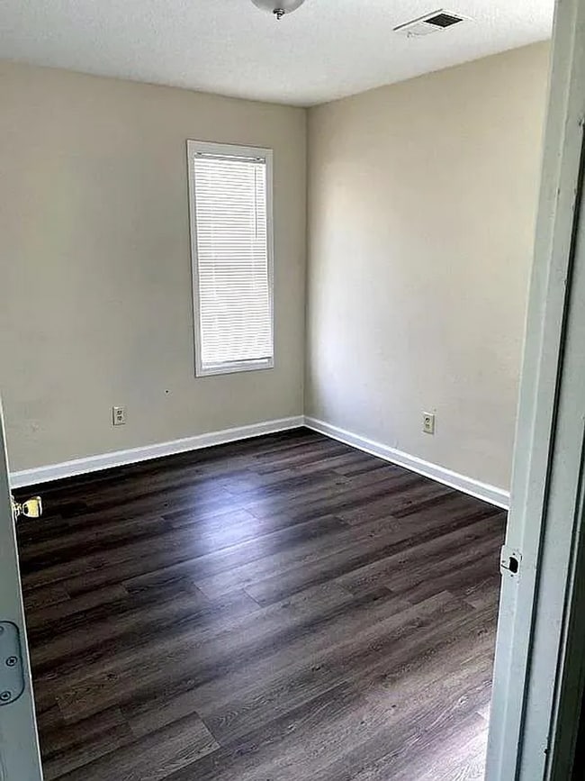 Building Photo - 308 Gannt St