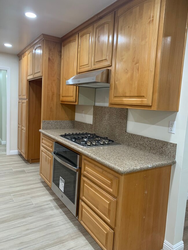Foto del edificio - 16239 Grand Ave