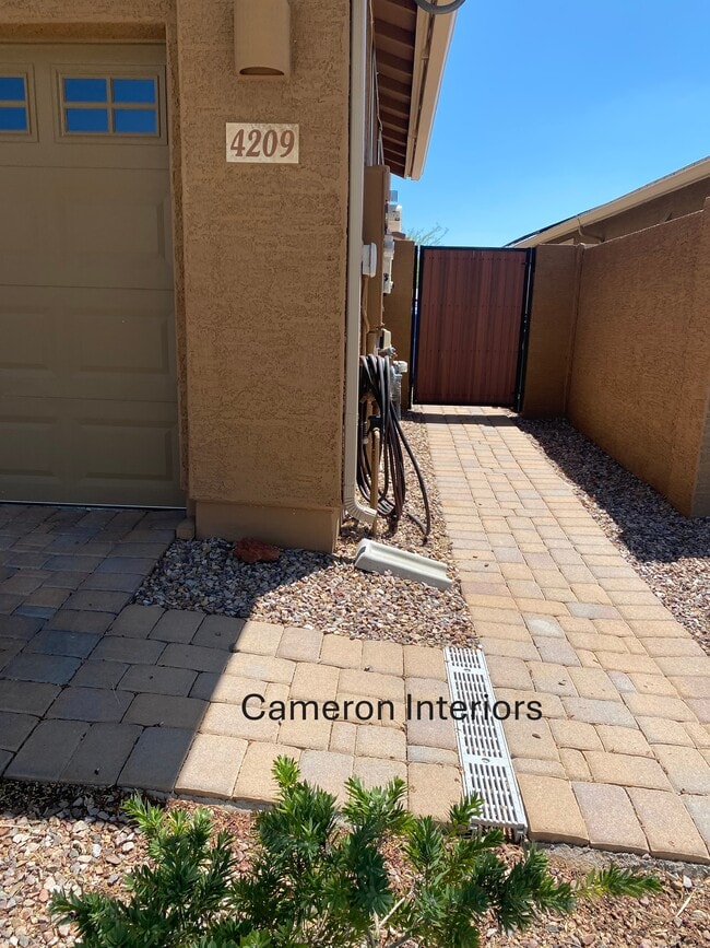Foto del edificio - 4209 W Granite Basin Dr