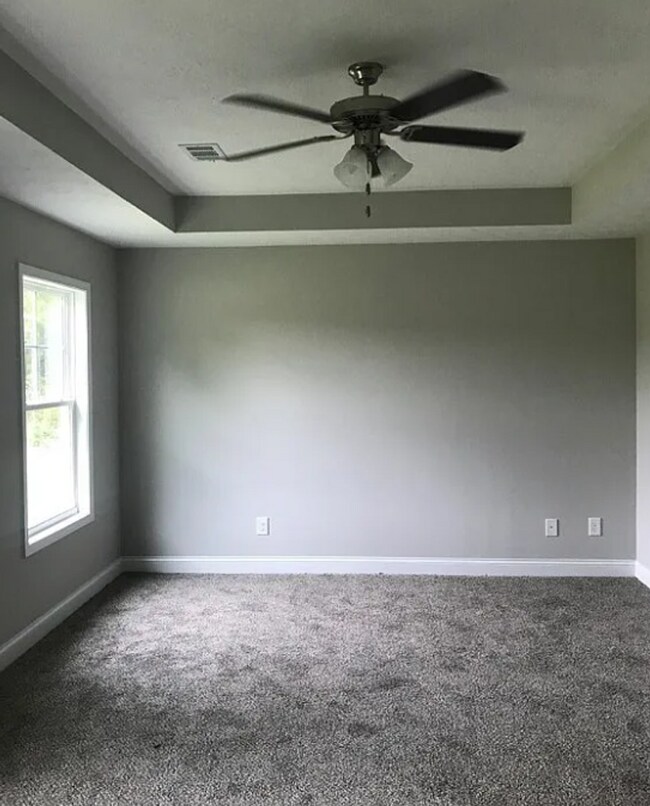 Building Photo - 59 Pine Grove Ln