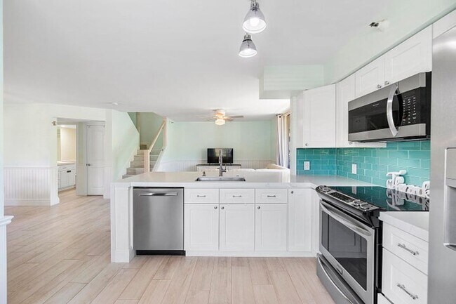 Foto del edificio - 123 Yacht Club Way