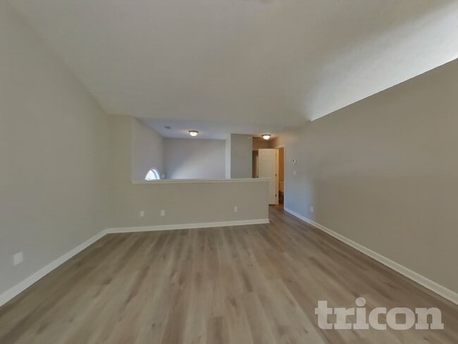 Building Photo - 125 Shenandoah Dr