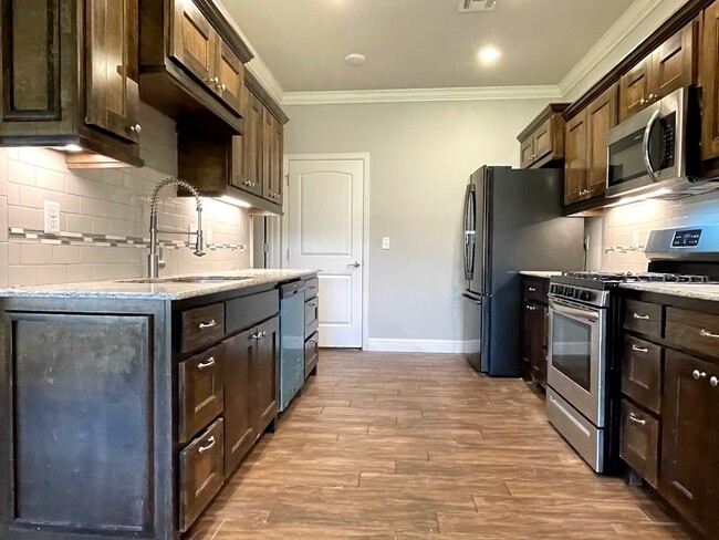 Building Photo - 599 Quartz Wy