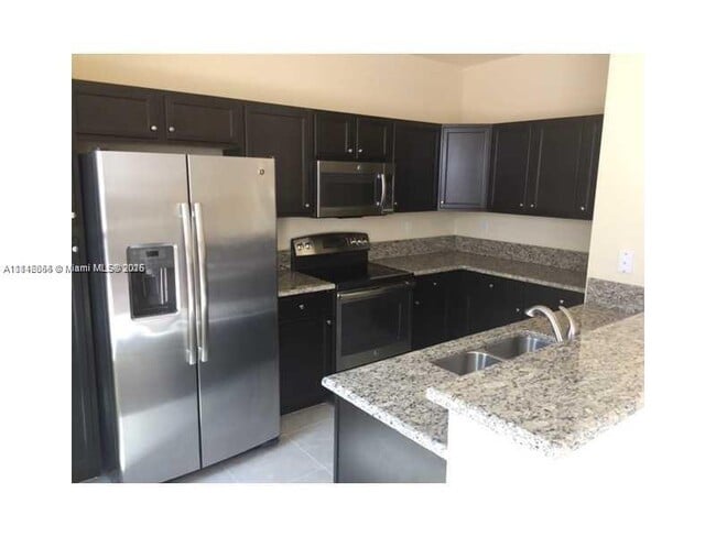 Building Photo - 17120 SW 95th Terrace
