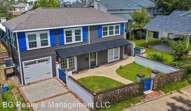 Building Photo - 3 br, 2 bath House - 110 Pithon St