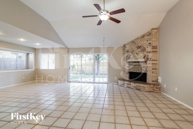 Building Photo - 18822 Pine Trace Court