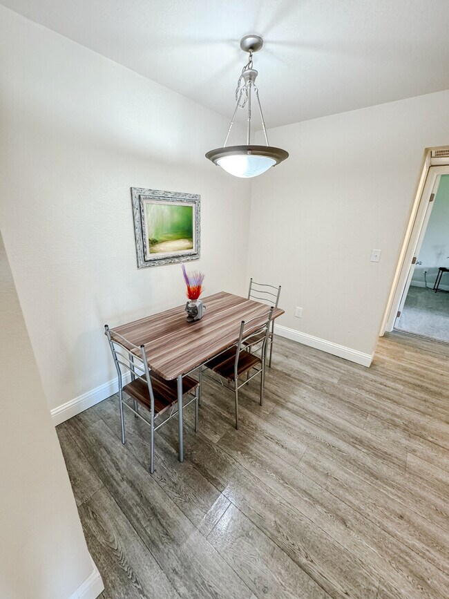 Foto del edificio - 12937 Highland Park Blvd