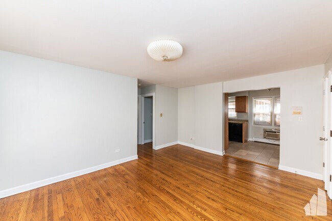 Foto del edificio - 4540 N Wolcott Ave