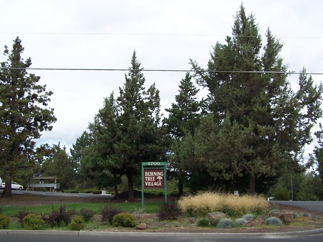 Primary Photo - 1700 NE Wells Acres Rd