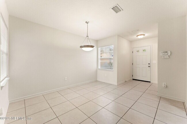 Foto del edificio - 8550 Argyle Business Loop