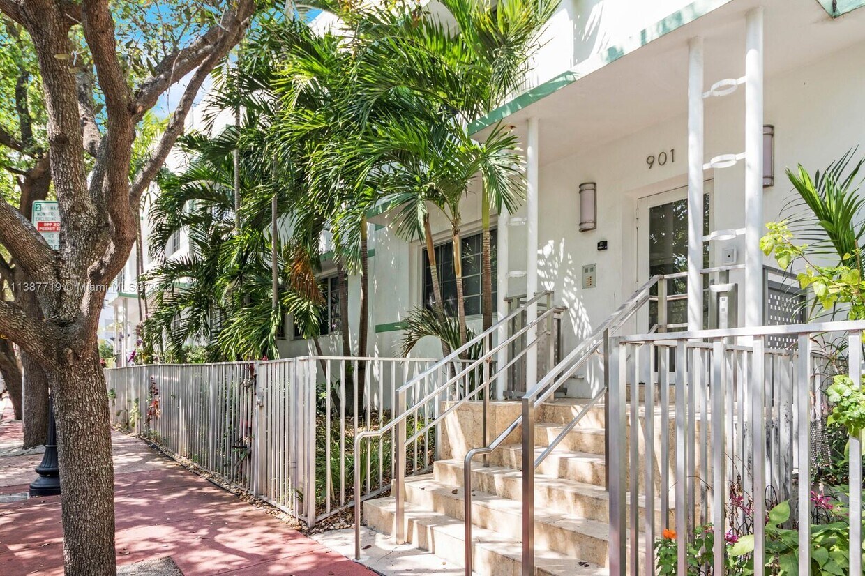 Foto principal - 901 3rd St