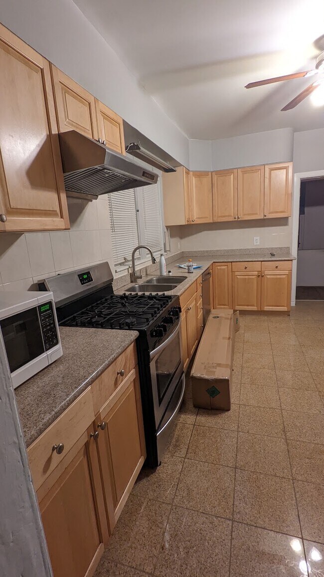 Foto del edificio - 2846 S Union Ave