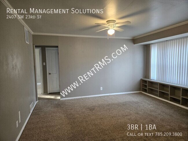 Building Photo - 2407 SW 23rd St