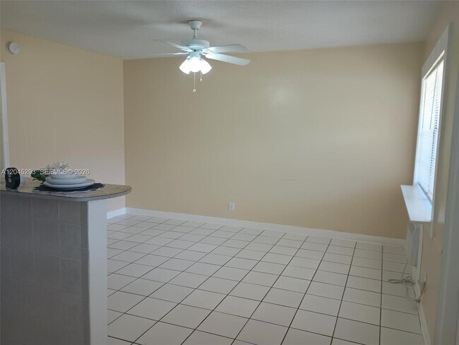 Foto del edificio - 1433 SW 24th Ct