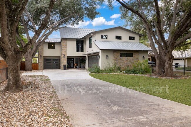 Foto del edificio - 180 Lake Ridge Dr
