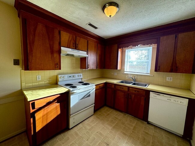 Photo - 2600 Anthony Pl Apartment