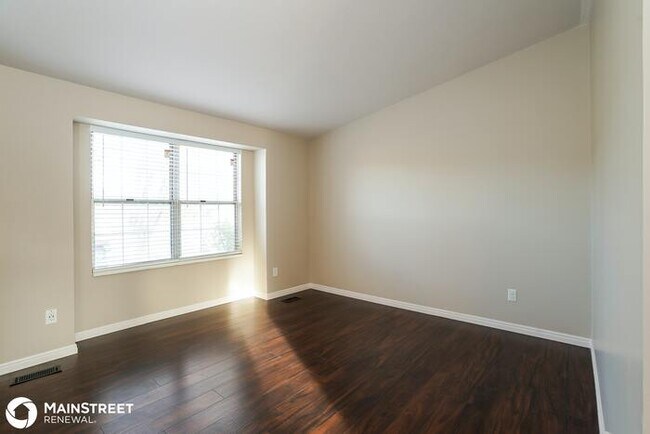 Foto del edificio - 6065 S Azure Meadow Dr, Salt Lake City, UT...
