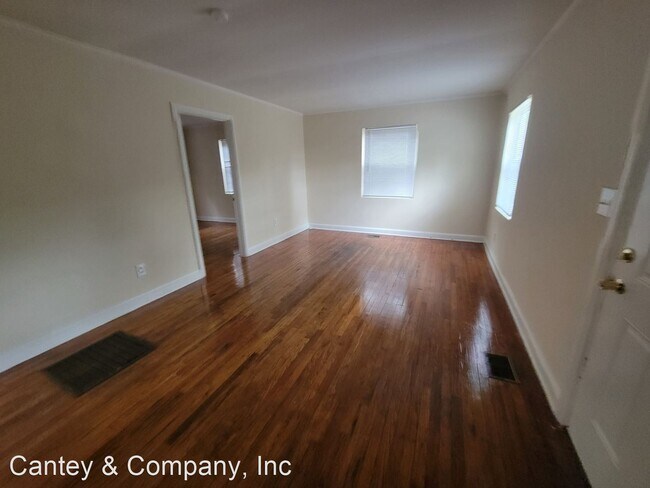 Building Photo - 2 br, 1 bath House - 231 Pineneedle Road