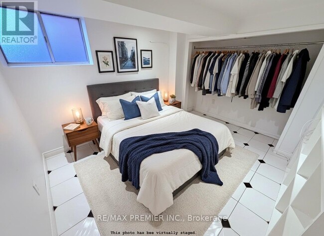 Building Photo - 35 Florence Crescent