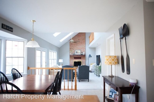 Foto del edificio - 5800 Three Penny Dr