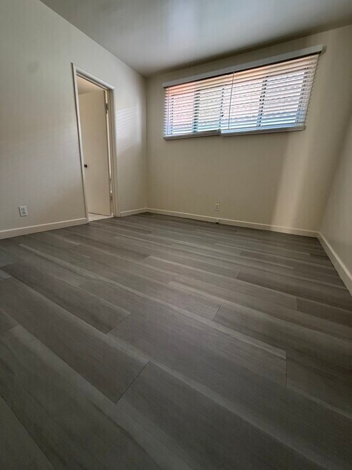 Foto del edificio - 733 Pier Ave