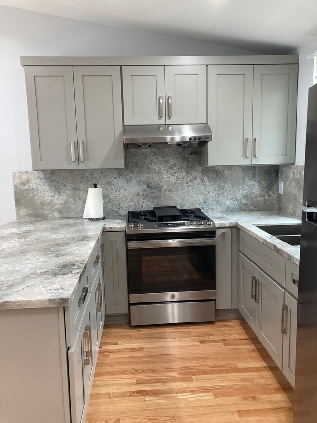 Full kitchen with quartz countertops - 218 Electric Ave
