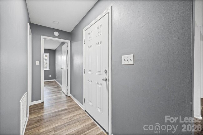 Foto del edificio - 9119 Spyglass Pl