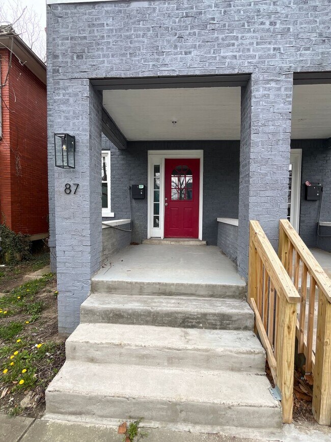 Foto del edificio - 87-97 N. Burgess Avenue