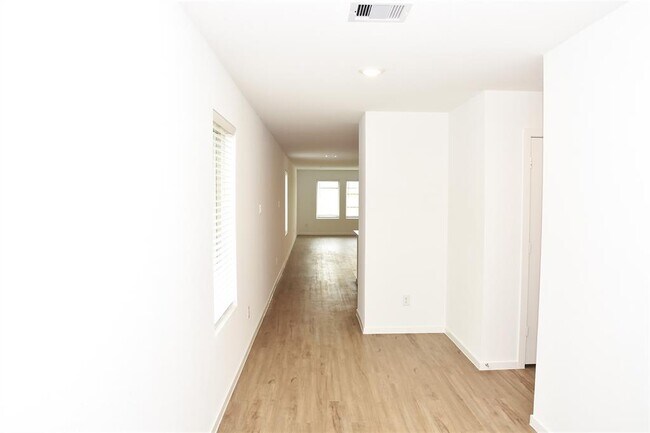 Building Photo - 1131 Rustic Willow Dr