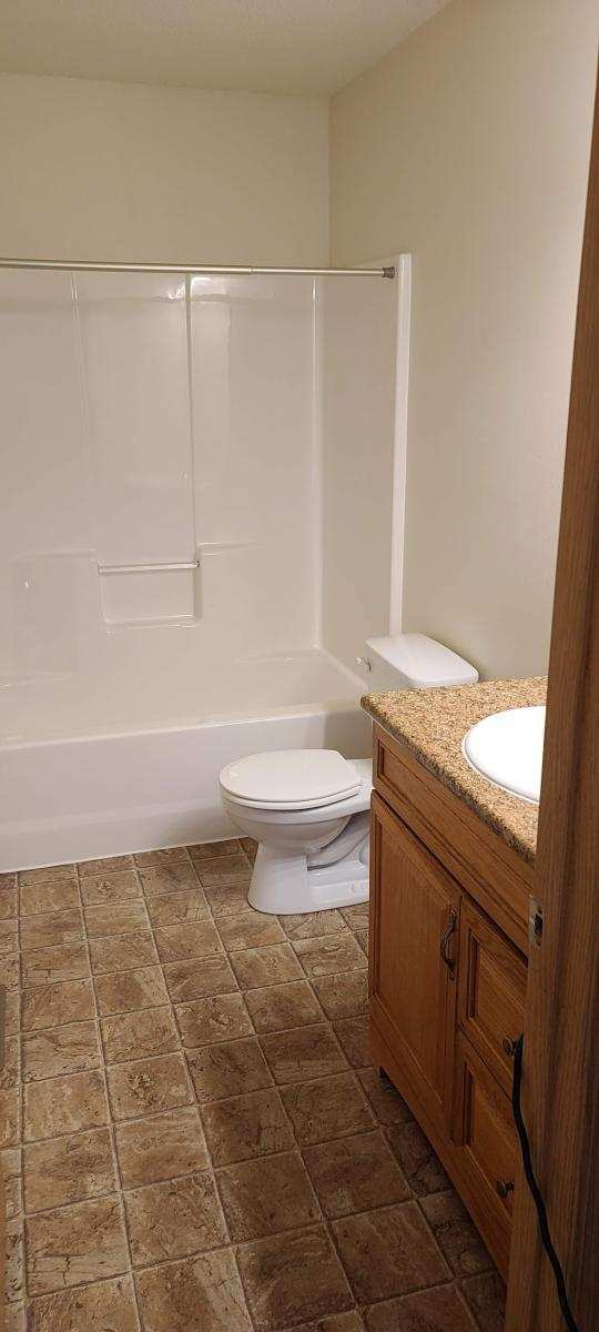 Building Photo - 4262 Estate Dr S