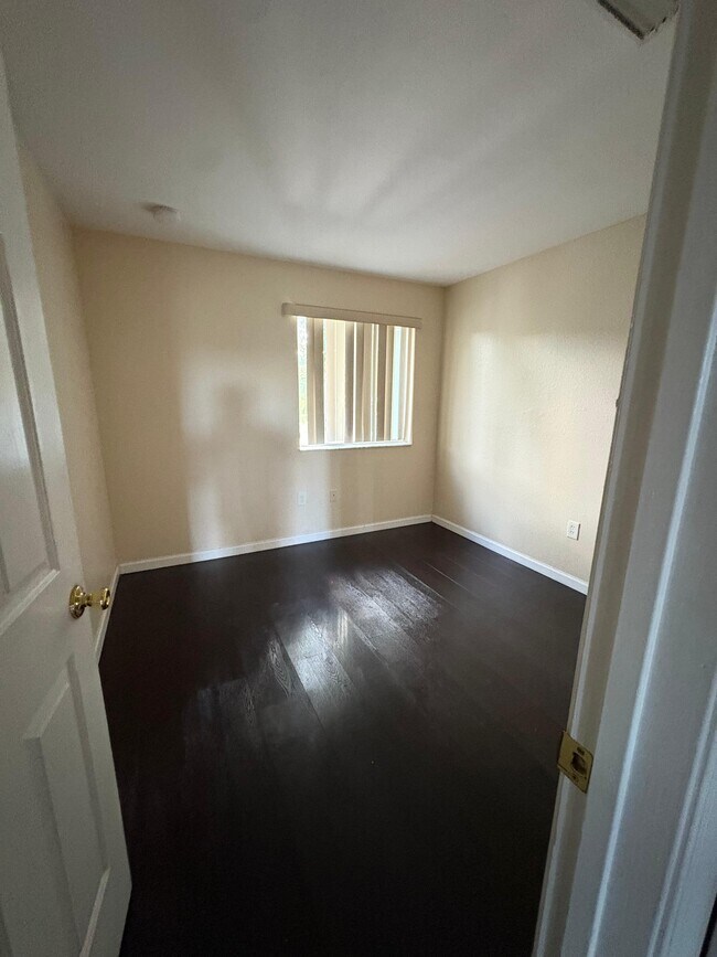 Building Photo - 2755 SE 15th Rd