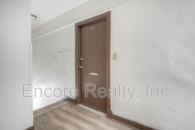 Building Photo - 303 3rd Ave