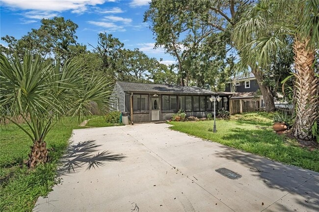 Building Photo - 4715 W Knights Ave