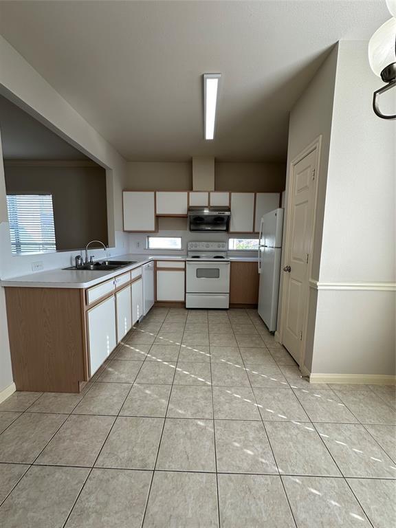 Building Photo - 6289 Wilcrest Dr