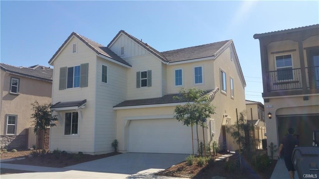 Foto principal - 7827 Wild Rye St