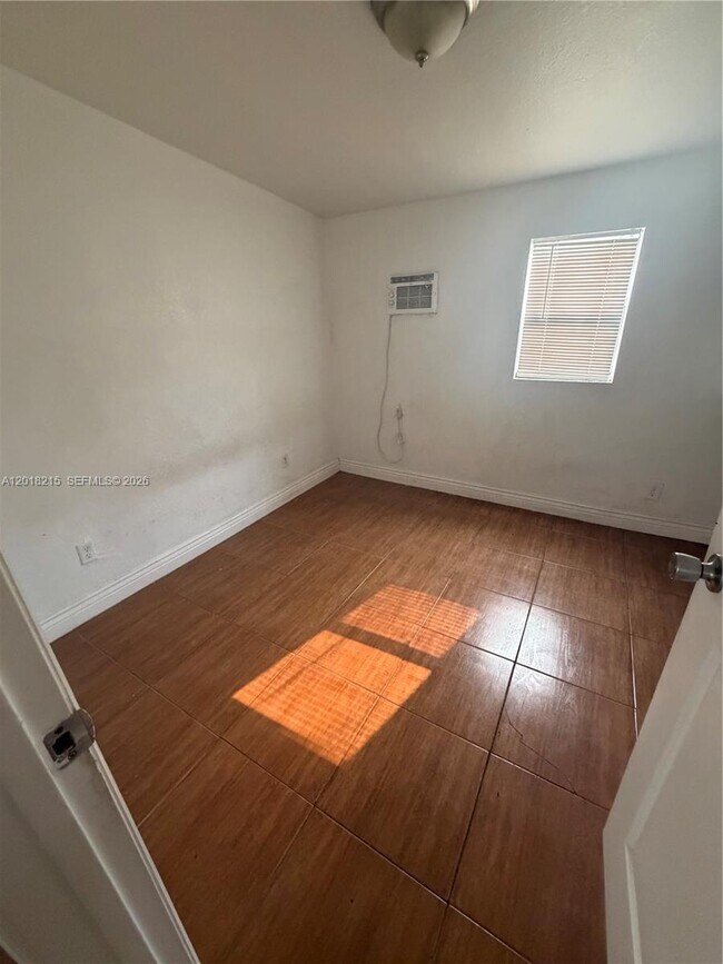 Foto del edificio - 410 N 58th Ave