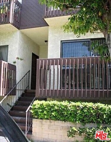 Foto del edificio - 1702 Brockton Ave