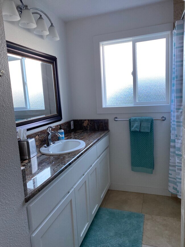 Foto del edificio - 1140 NW 12th St