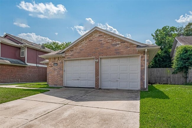 Building Photo - 9302 Bristlebrook Dr
