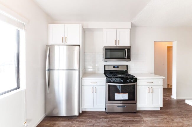 Foto del edificio - 255 S Ave 55