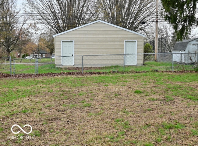 Building Photo - 6038 N College Ave