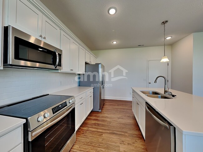 Building Photo - 8359 Merlin Dr