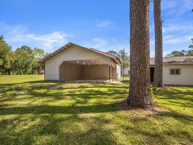 Foto del edificio - 615 Morris Rd