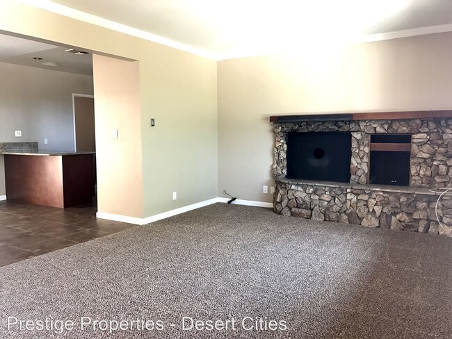 Building Photo - 48948 Vista Dr